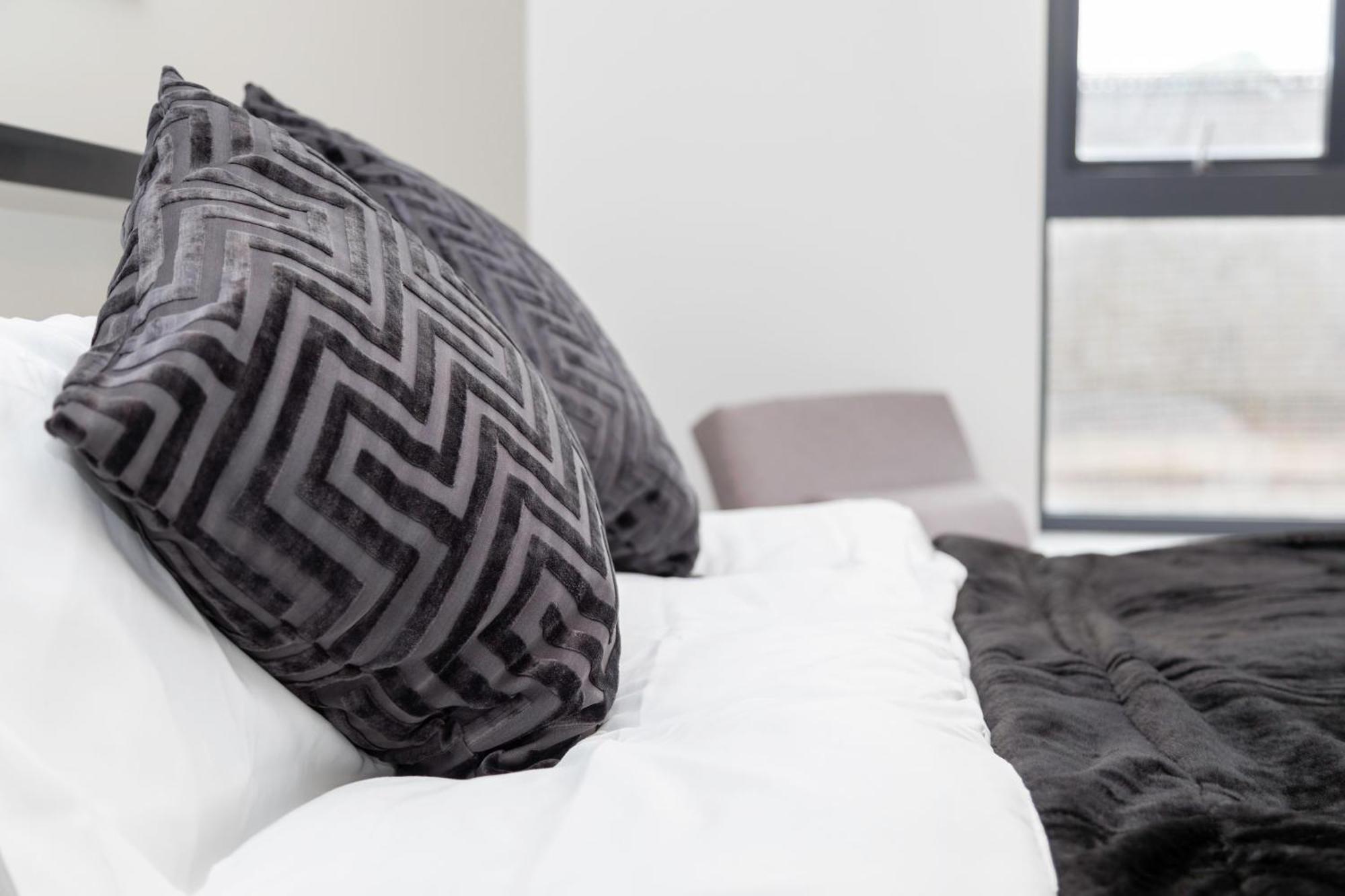 L1 Comfy Escapes - Long Stay Discounts Apply! ลิเวอร์พูล ภายนอก รูปภาพ